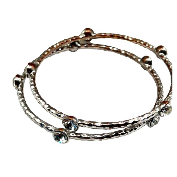 Elegant Beaded Necklace & Bracelet Set - Picture 3 of 10